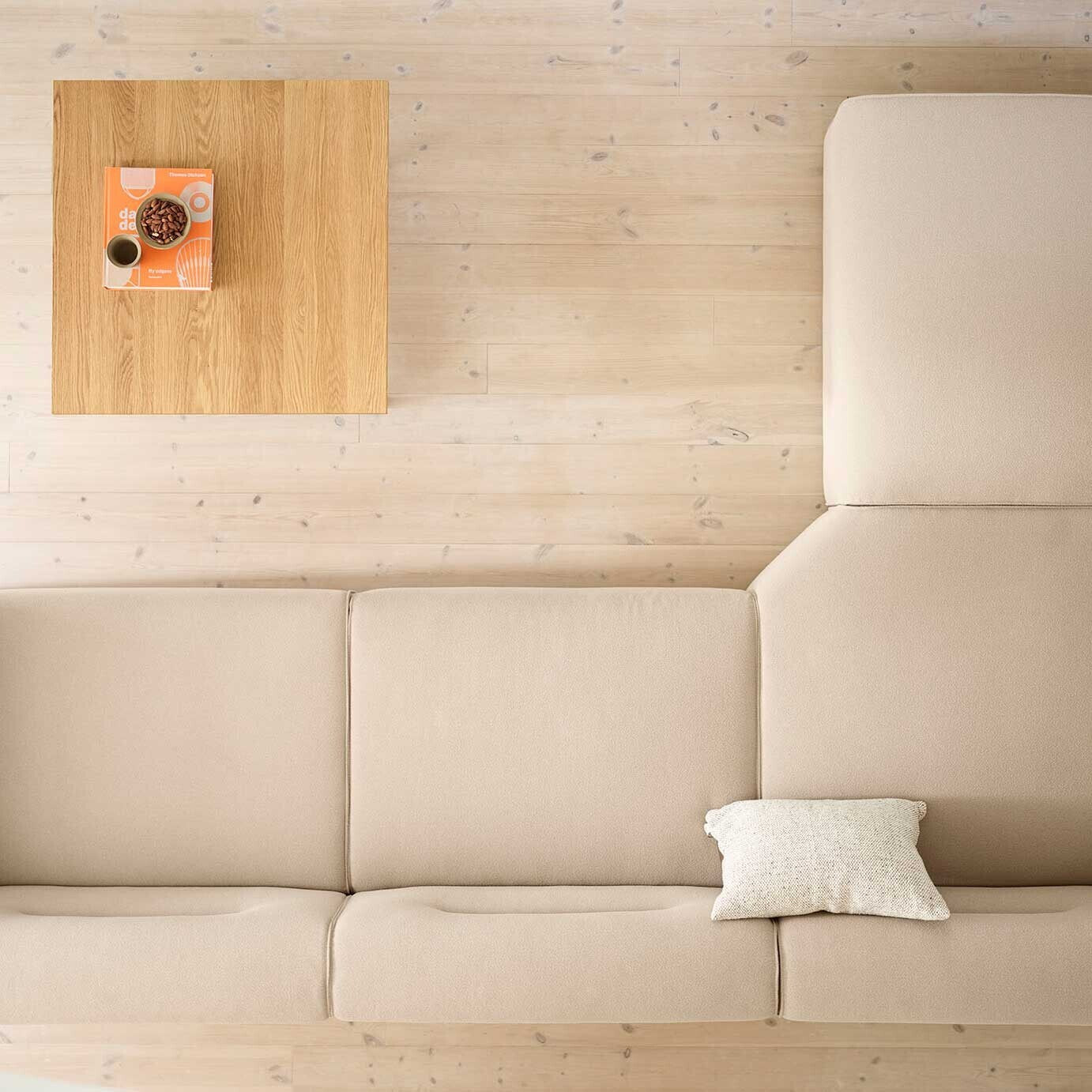 D33 Couchtisch 80x80cm