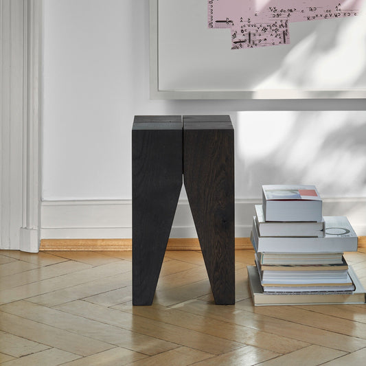 ST04 Backenzahn Hocker