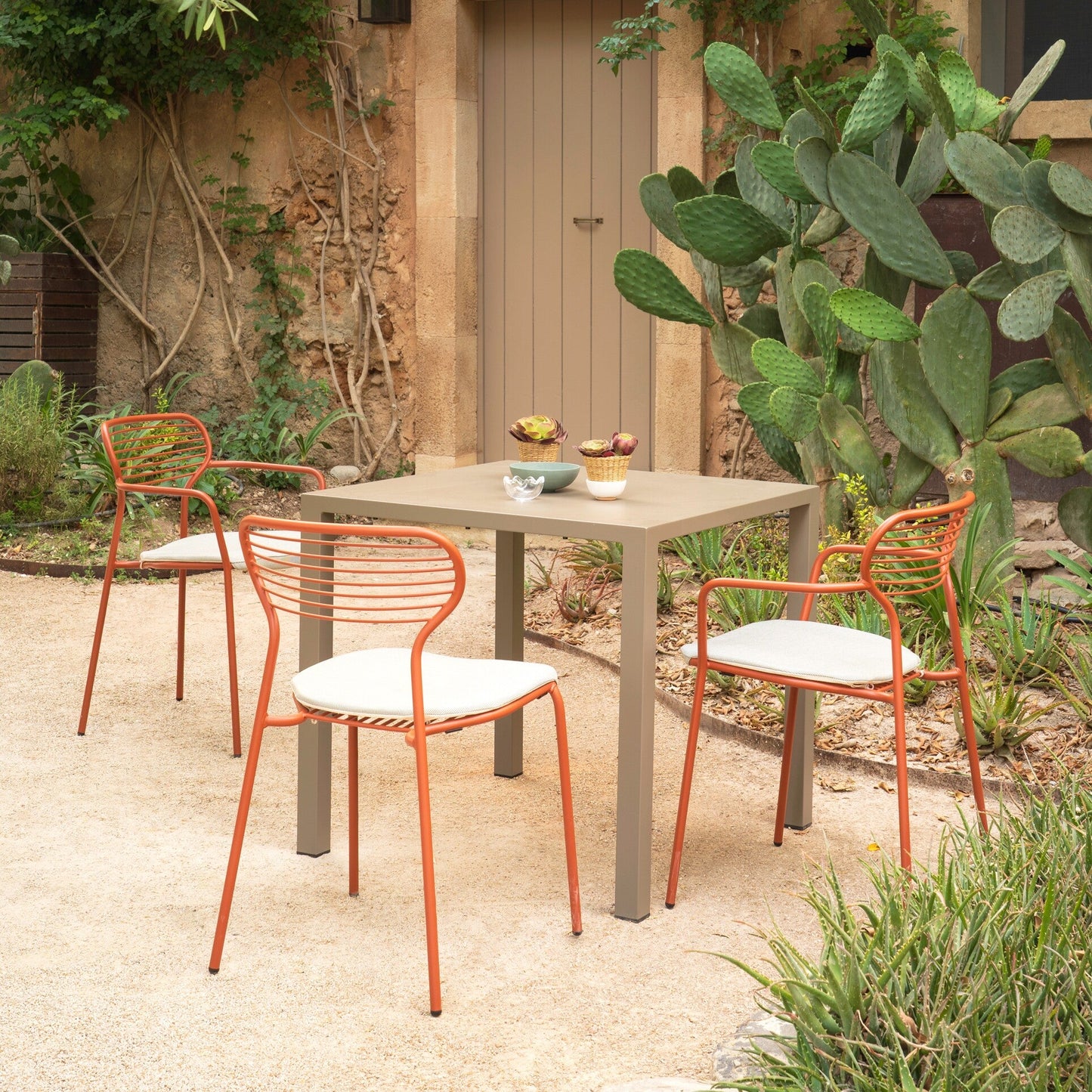 Nova Gartenesstisch 90x90cm Schwarz