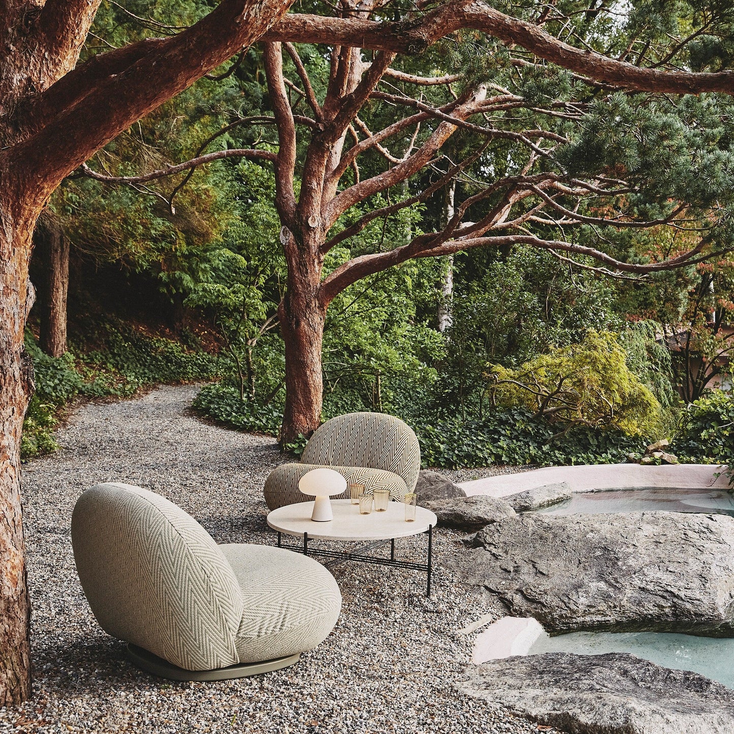 Pacha Outdoor Lounge Chair drehbar Hellgrau