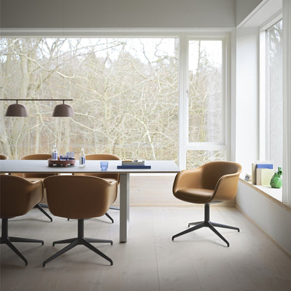 Fiber Conference Drehstuhl gepolstert Leder Schwarz