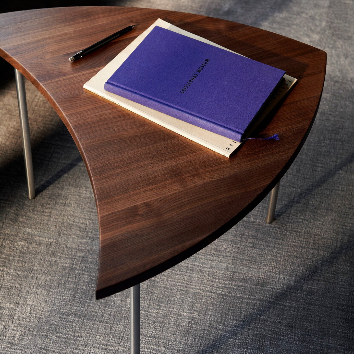 Pinwheel HM7 Beistelltisch Natur