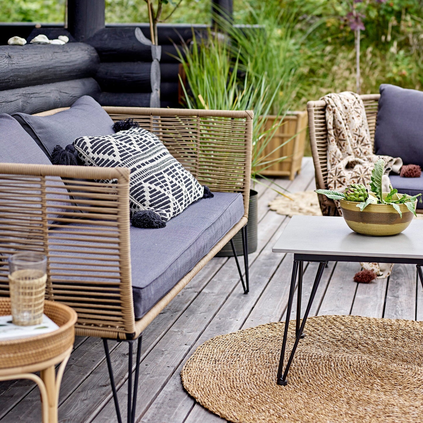 Mundo Outdoor Couchtisch Schwarz
