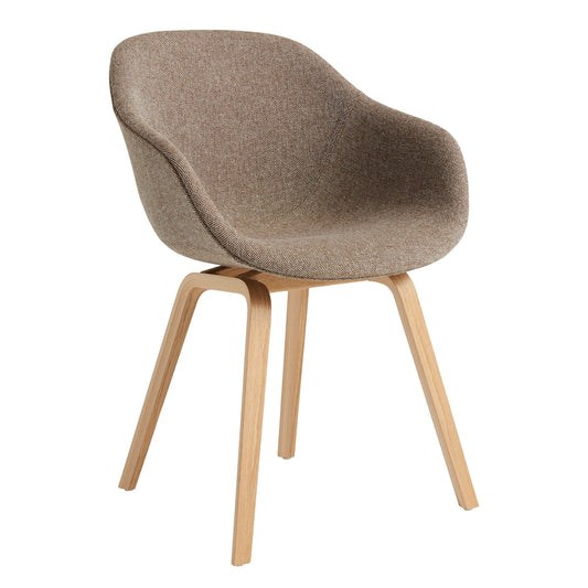 About a Chair AAC 223 Armlehnstuhl Eiche lackiert