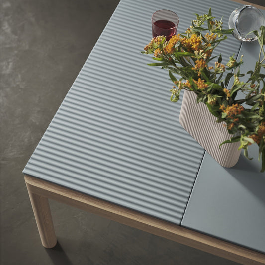 Couple Couchtisch 80x84x40 cm gewellt