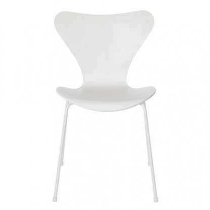Serie 7™ Stuhl gefärbte Esche Monochrom Weiß