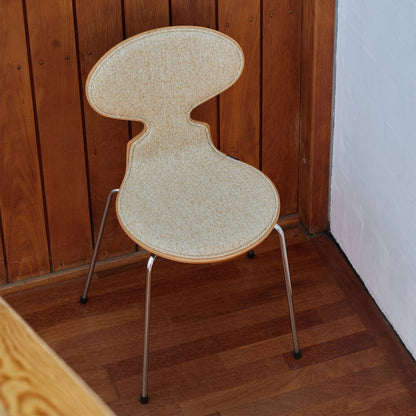 Die Ameise™ Stuhl Vorne gepolstert Gestell verchromt Dunkelgrün