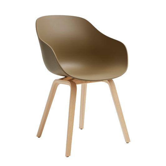 About a Chair AAC 222 2.0 Armlehnstuhl Eiche lackiert