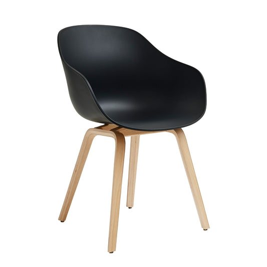 About a Chair AAC 222 2.0 Armlehnstuhl Eiche lackiert Schwarz