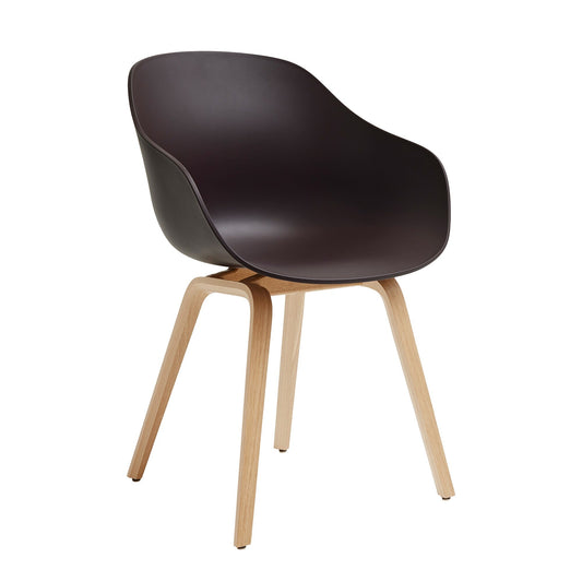 About a Chair AAC 222 2.0 Armlehnstuhl Eiche lackiert