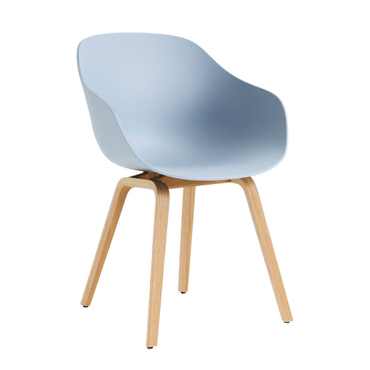 About a Chair AAC 222 2.0 Armlehnstuhl Eiche lackiert