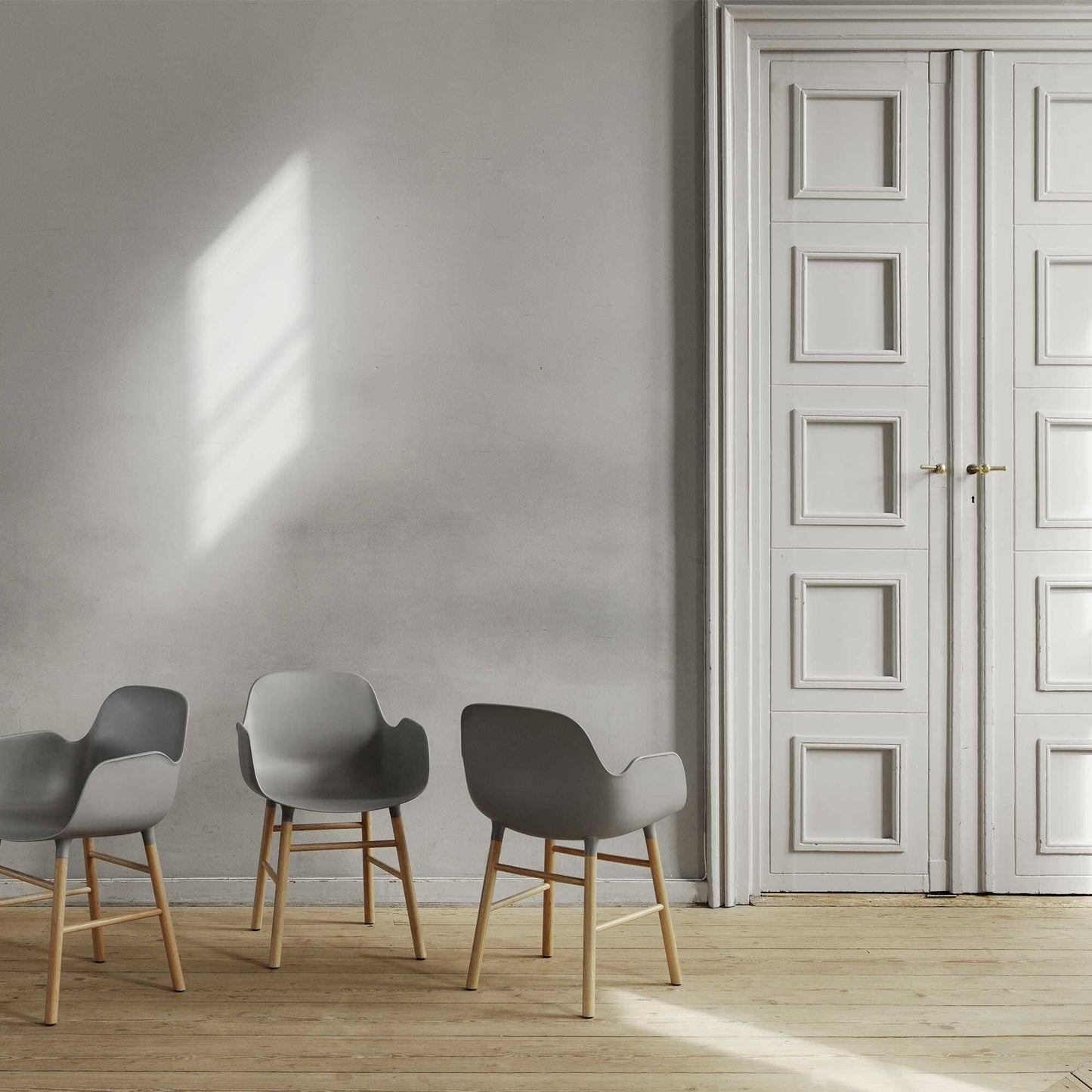 Form Armlehnstuhl Gestell Eiche Schwarz