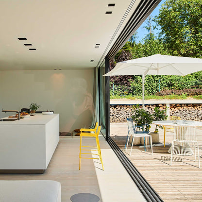 Mori Gartenarmlehnstuhl Schwarz