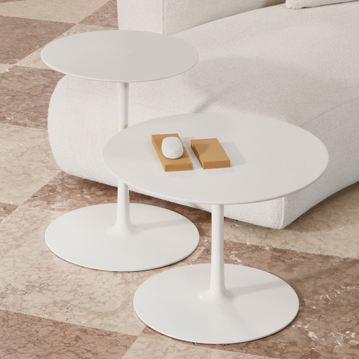 Flow Beistelltisch Ø44cm/H 57cm Weiß