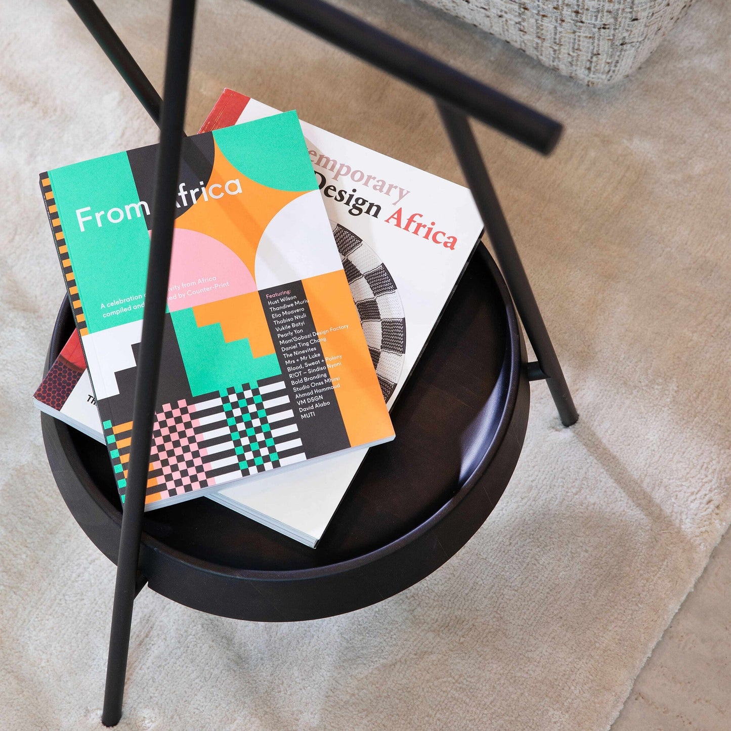 Pinch Beistelltisch rund Schwarz