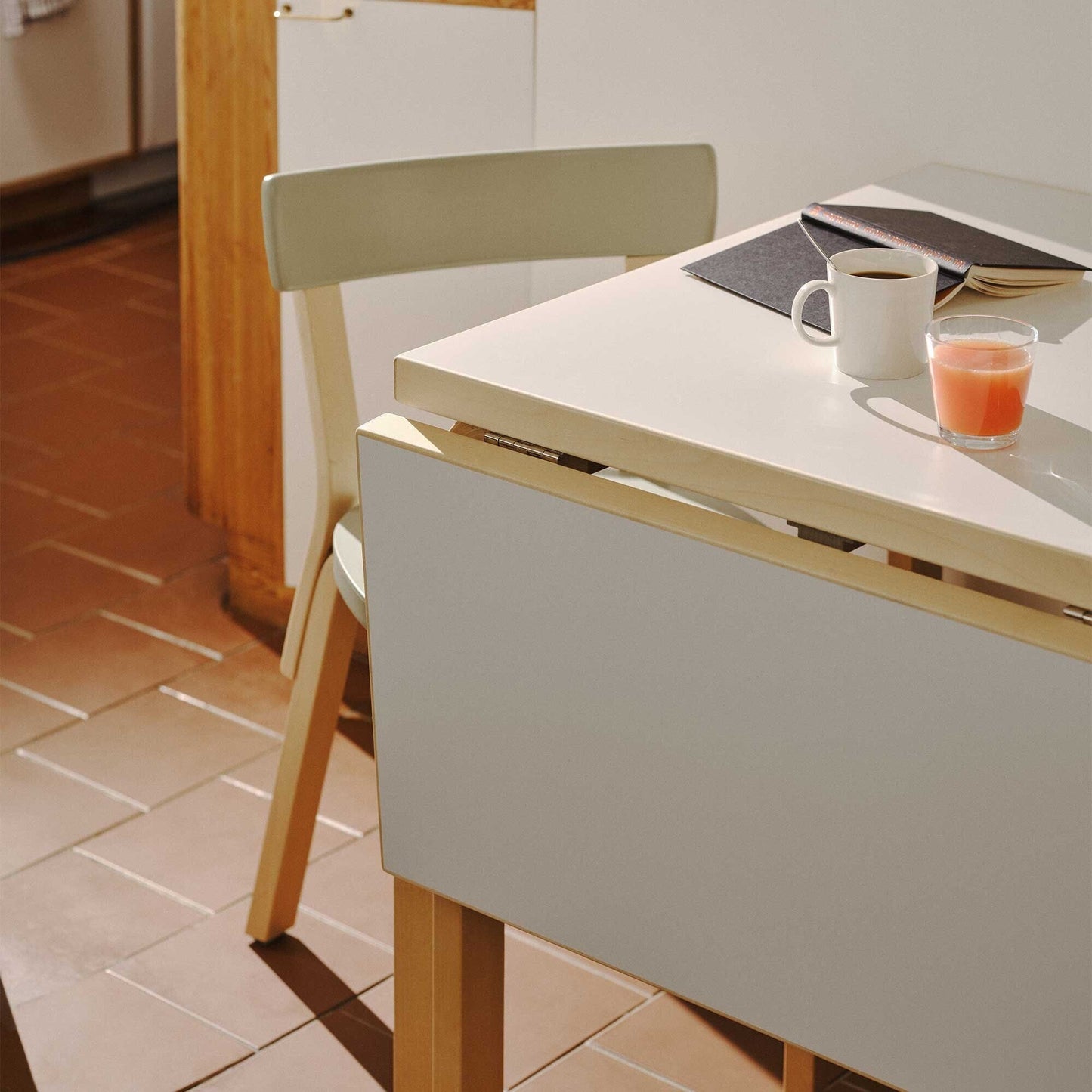 Aalto DL81C Esstisch klappbar Weiß