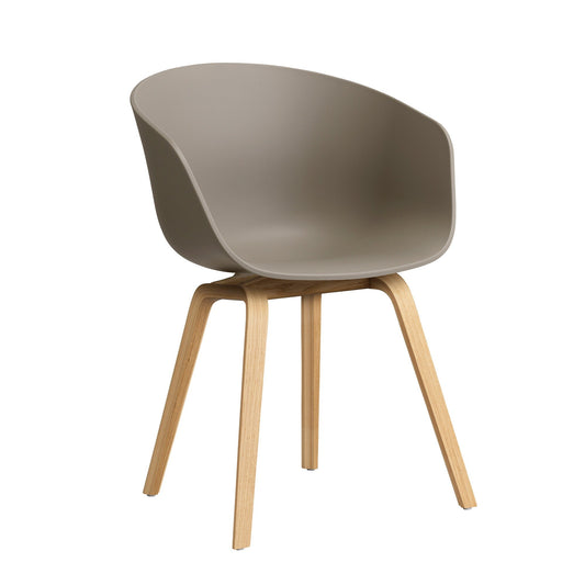 About a Chair AAC 22 2.0 Armlehnstuhl Eiche lackiert