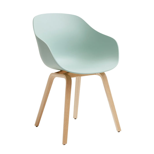 About a Chair AAC 222 2.0 Armlehnstuhl Eiche lackiert